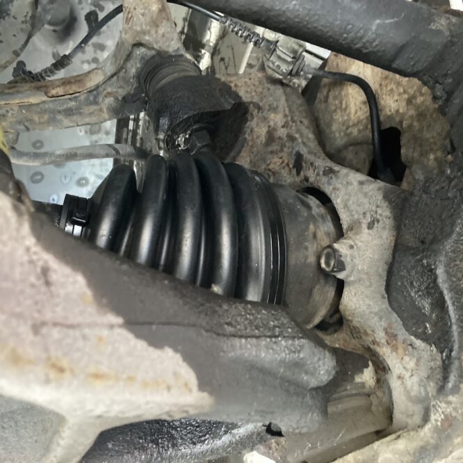 ドライブシャフトブーツ交換