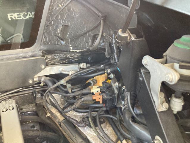 フェラーリ モデナ360の燃料ポンプ交換事例｜株式会社リブート